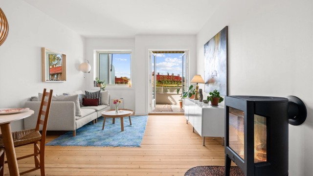 Krogsveen v/Morten Frølich har gleden av å presentere denne tiltalende og attraktive 3-roms andelsleiligheten i populære Etterstad Sør Borettslag.