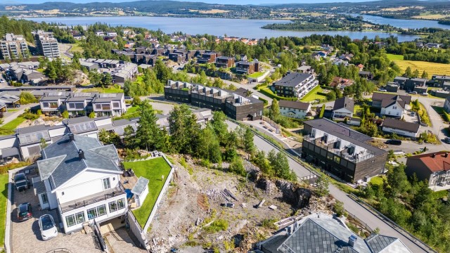 Realiser boligdrømmen på Hektneråsen! Unik mulighet, fantastiske solforhold og panoramautsikt mot Øyeren og Lillestrøm