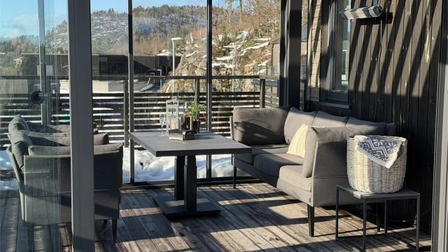 Pergolaen kan brukes året rundt. Varmelampe medfølger.