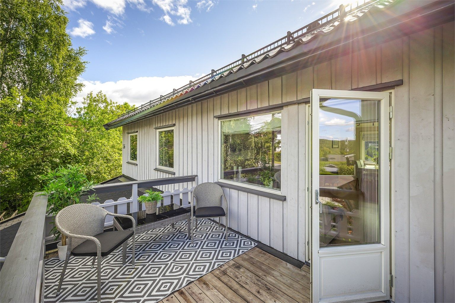 Innflytningsklar halvpart av horisontaldelt tomannsbolig i 2. etasje.
Foto: Stine Prøitz Jørgensen