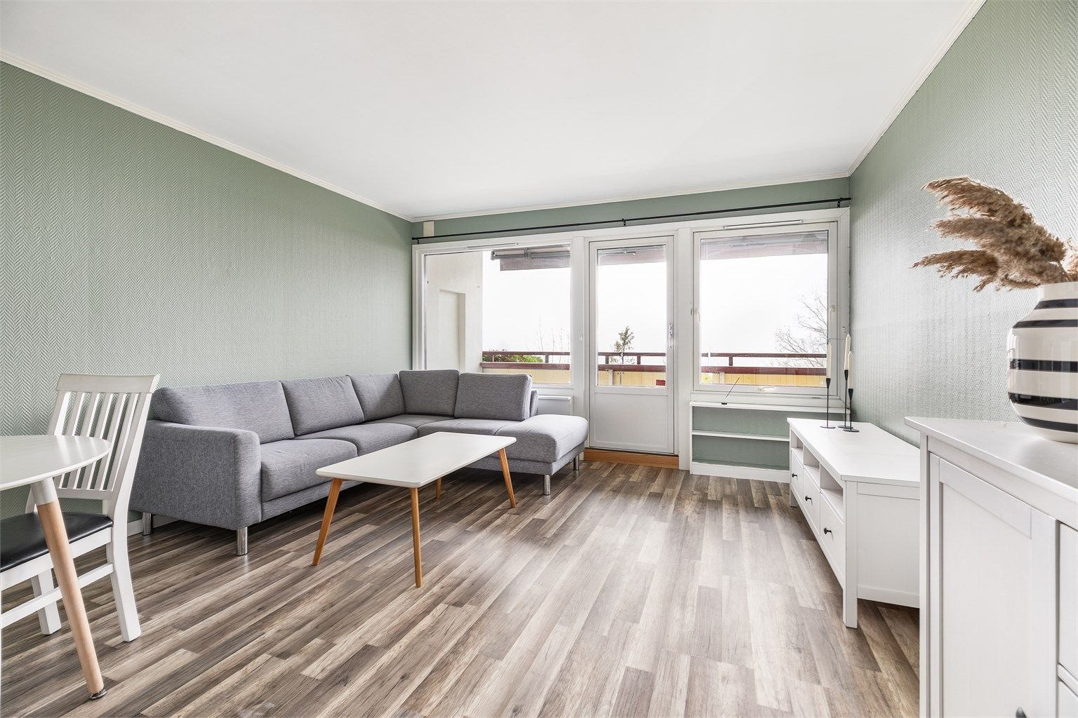 Velkommen til Slalåmbakken 3F! Leiligheten presenteres av Krogsveen. Fotograf; Børge Oppegård.