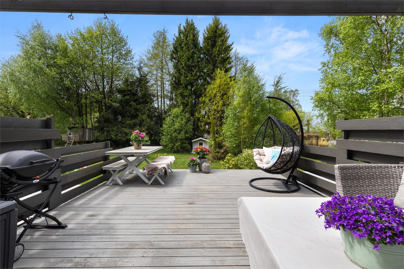 Terrasse med gode solforhold. Foto: Oh Shots