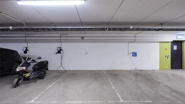 Det medfølger garasjeplass nr. 19 med infrastruktur for elbillader i felles garasjeanlegg