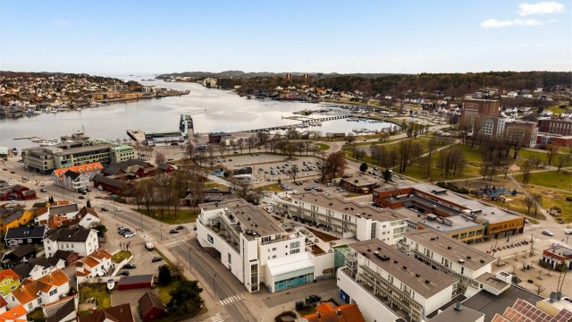 Med denne leiligheten på Torget har du hele Sandefjord sentrum rett utenfor døren.