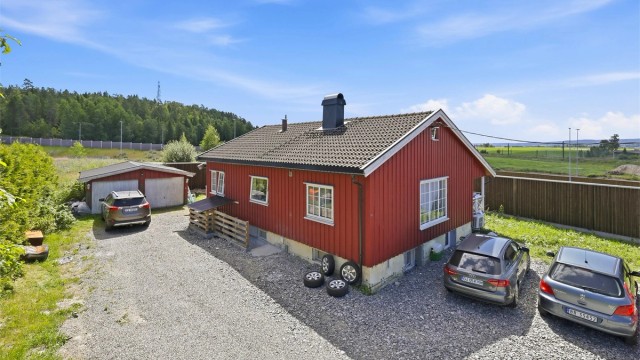 Krogsveen v/Nhut Nam Huynh har gleden av å presentere Gamle Trondheimsveg 58!