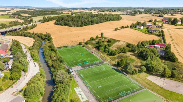 Kort gangavstand til Frogner idrettspark med kunstgressbaner og idrettsanlegg.