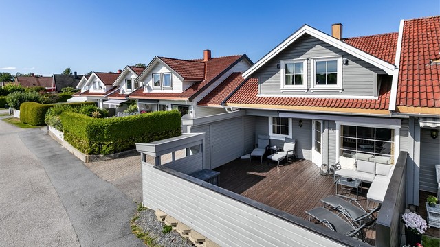 Boligen ble i 2022 vesentlig påkostet og modernisert utvendig som innvendig.
