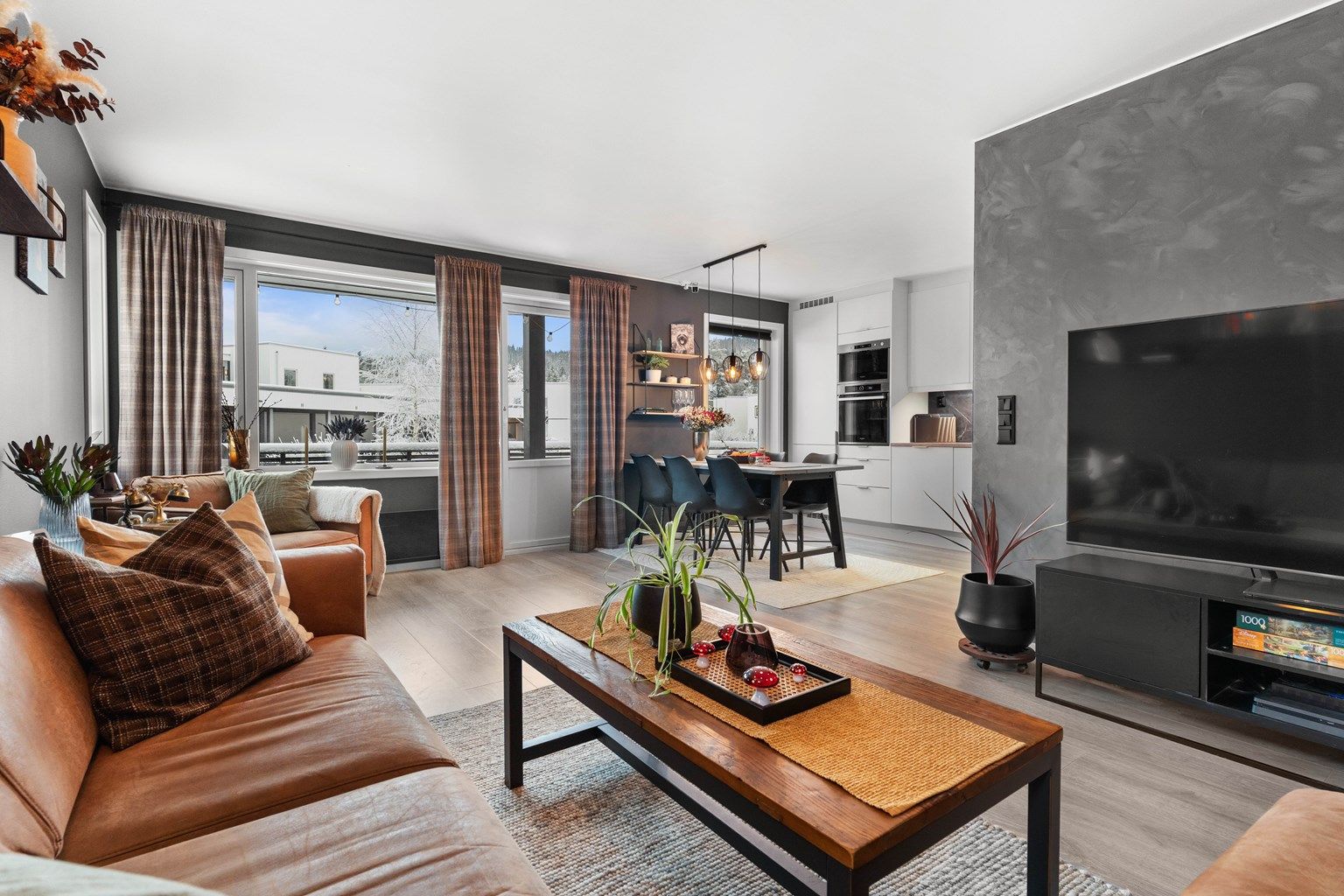 Eiendomsmegler Krogsveen har gleden av å presentere Harstadrøet 100D! 