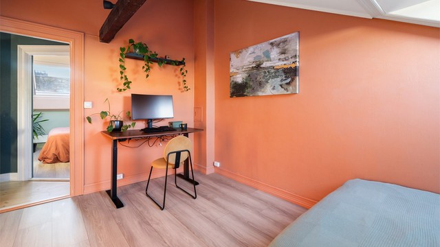 Rommet kan også innredes som et praktisk hjemmekontor, hobbyrom o.l.