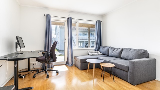 Leiligheten ble oppført i 2017 med god standard for byggeåret og er i dag velholdt.