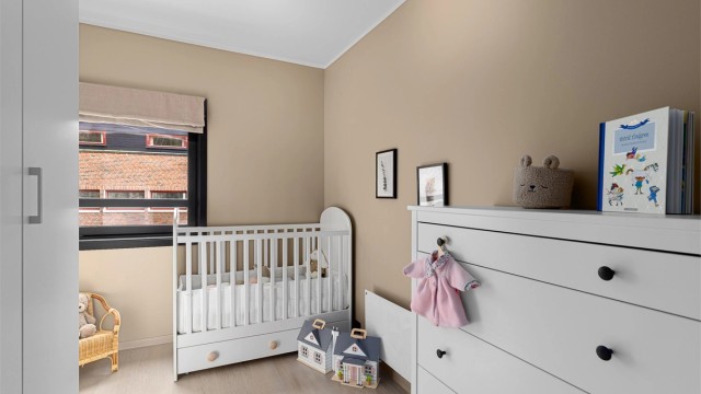 Soverom 2 har også fin størrelse, med plass til seng og garderobeskap