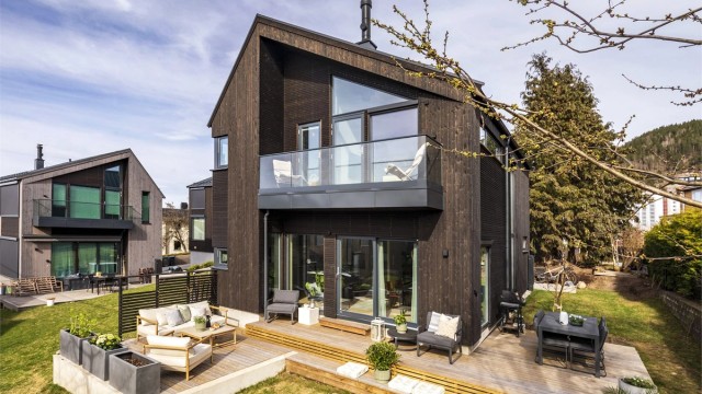 Sydvestvendt terrasse med gode solforhold