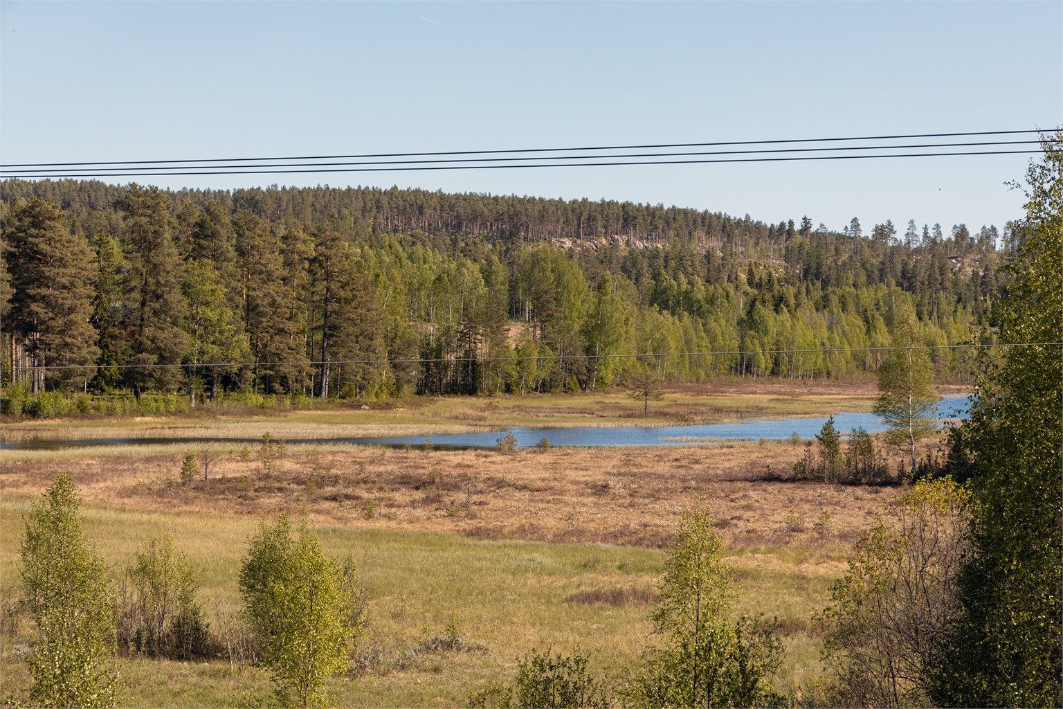 Kun 150 meter fra eiendommen finner du badeplass, fiske- og båtmuligheter.
