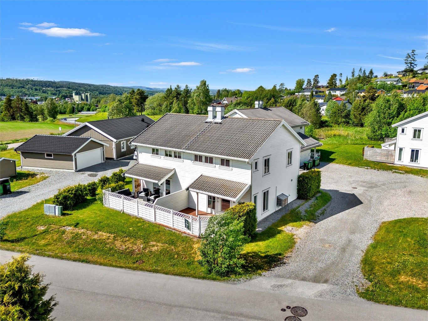 Velkommen til Ileflaen 4A! Halvpart tomannsbolig beliggende i Festningsåsen, Bjørkelangen.