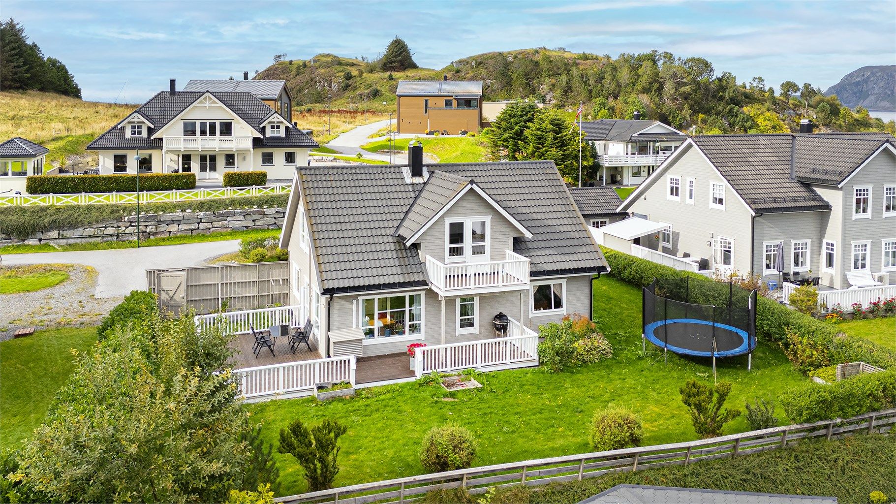 Velkommen til Budafjellvegen 56 presentert av Eiendomsmegler Harald Osdal