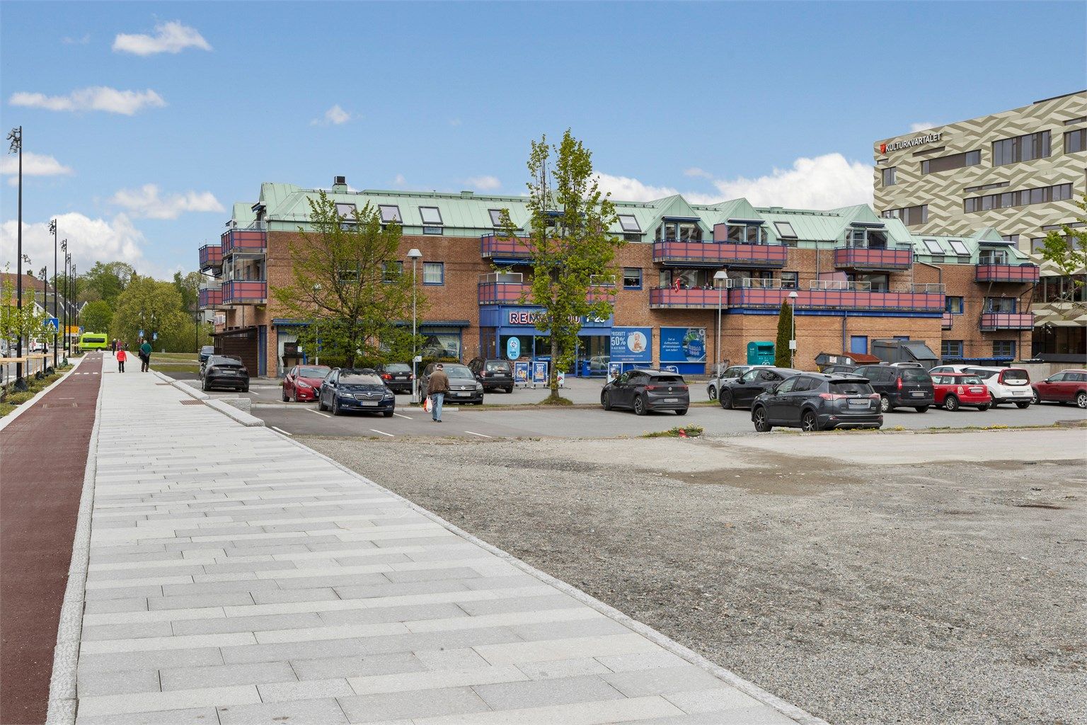 Flere butikker og servicetilbud er samlet i Vestby sentrum.