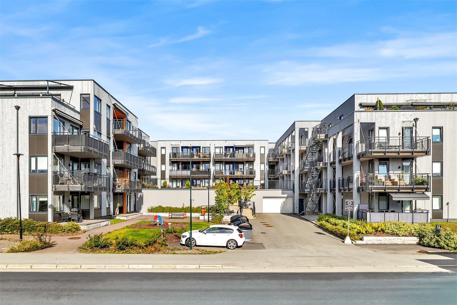 Leilighet beliggende i et fredelig og familievennlig område på Kjeller.