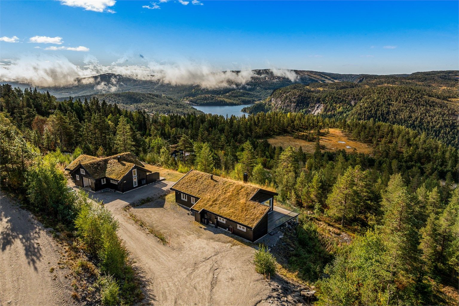 Den fantastiske panoramautsikten er uten tvil en av eiendommens største kvaliteter.