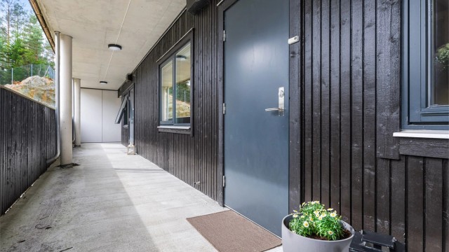 Sameiet har avtale med et byrå som vasker fellesareal en gang pr. uke.