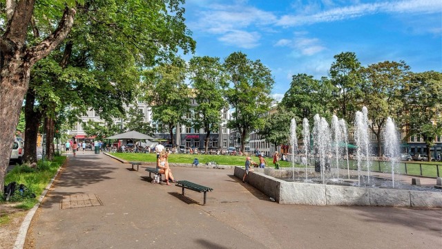 Populære Alexander Kiellands Plass er like i nærheten.