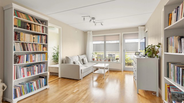 Charlotte Lunde v/Krogsveen har gleden av å presentere Gladengveien 15A!