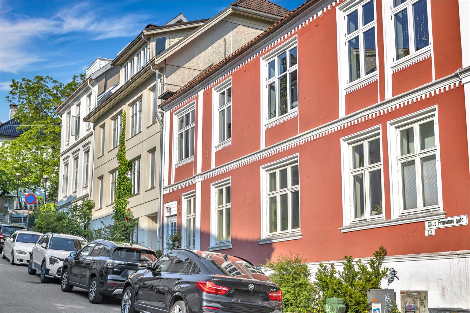 Sjarmerende bystrøk på nedsiden av Klosteret og ned mot Nøstet