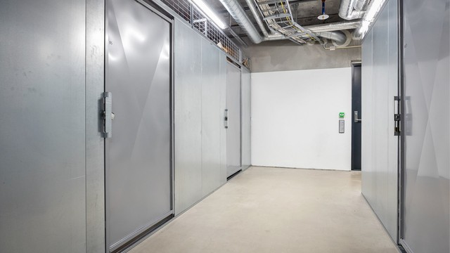 Leiligheten disponerer en bod på 5 kvm i 2. etasje.