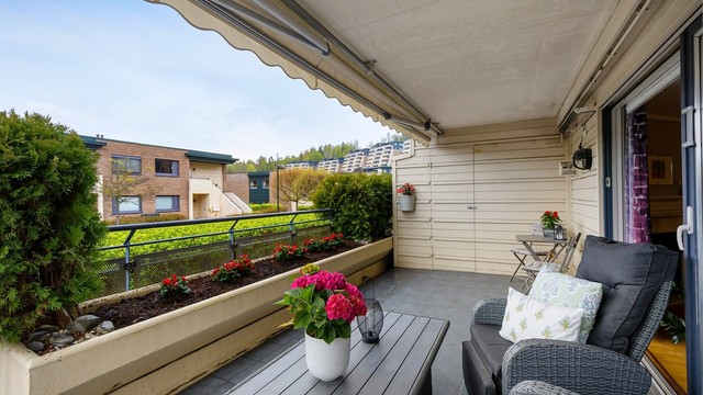 Terrassen er på 17 kvm, og er overbygget