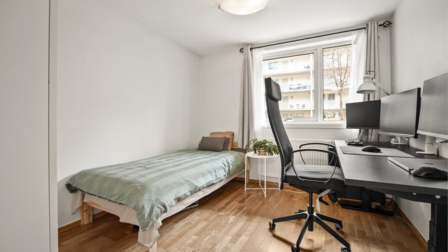 Soverom med garderobeskap