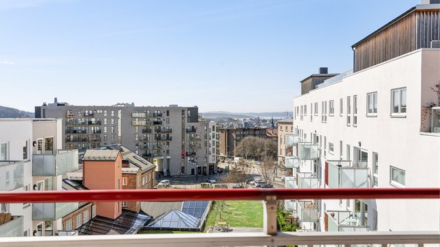 Flott utsikt fra leiligheten mot nærområdet. Foto: Trond Walsø / Walso Work