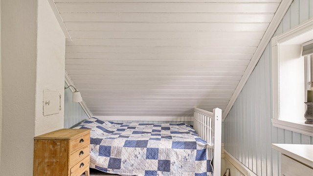 I det du kommer opp i annen etasje er det gjesterom som fører videre inn til soverommet.