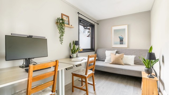 Soverom II er oppmålt til nesten 8 kvm. og benyttes i dag som kontor.