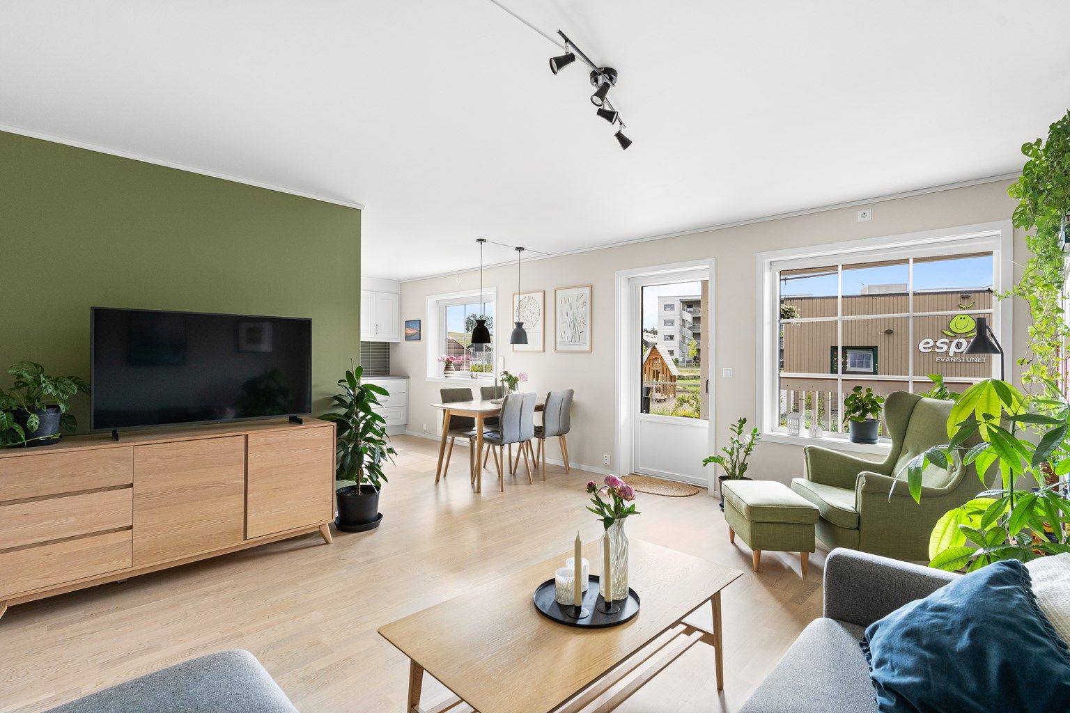 Eiendomsmegler Krogsveen avd. Årnes har gleden av å presentere Evangtunet 67!