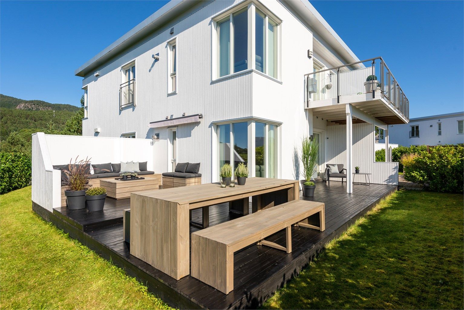 Flisnes er et populært og fredelig boområde, perfekt for deg som ønsker å bo rolig, men samtidig nært alt du trenger i hverdagen