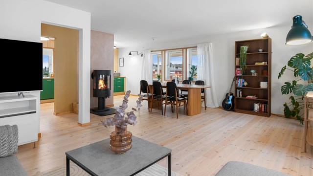 Velkommen til Aaengveien 19 - en meget tiltalende leilighet beliggende i fantastiske omgivelser i Fagerlia!
Foto: Harald Wanvik v/interiørfoto