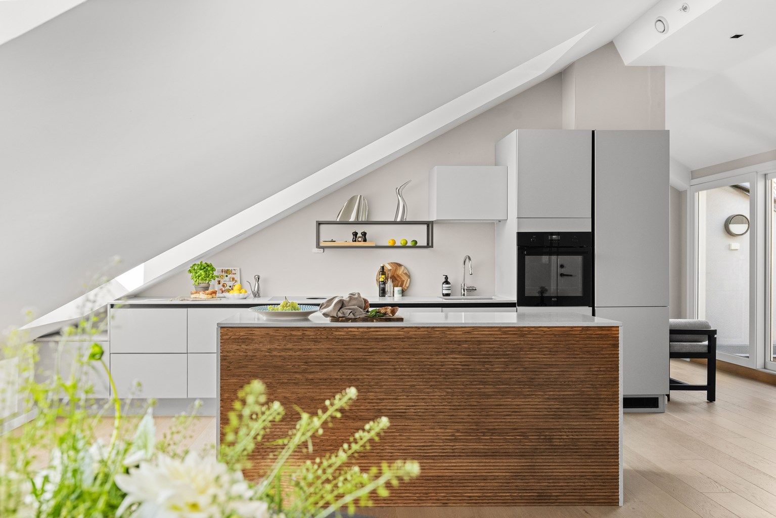 Velkommen til Bogstadveien 37 - Presentert av Anne Aartun ved Krogsveen eiendom. 