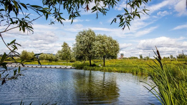 Nansenparken ligger li umiddelbar nærhet og byr på flotte tur- og rekreasjonsmuligheter