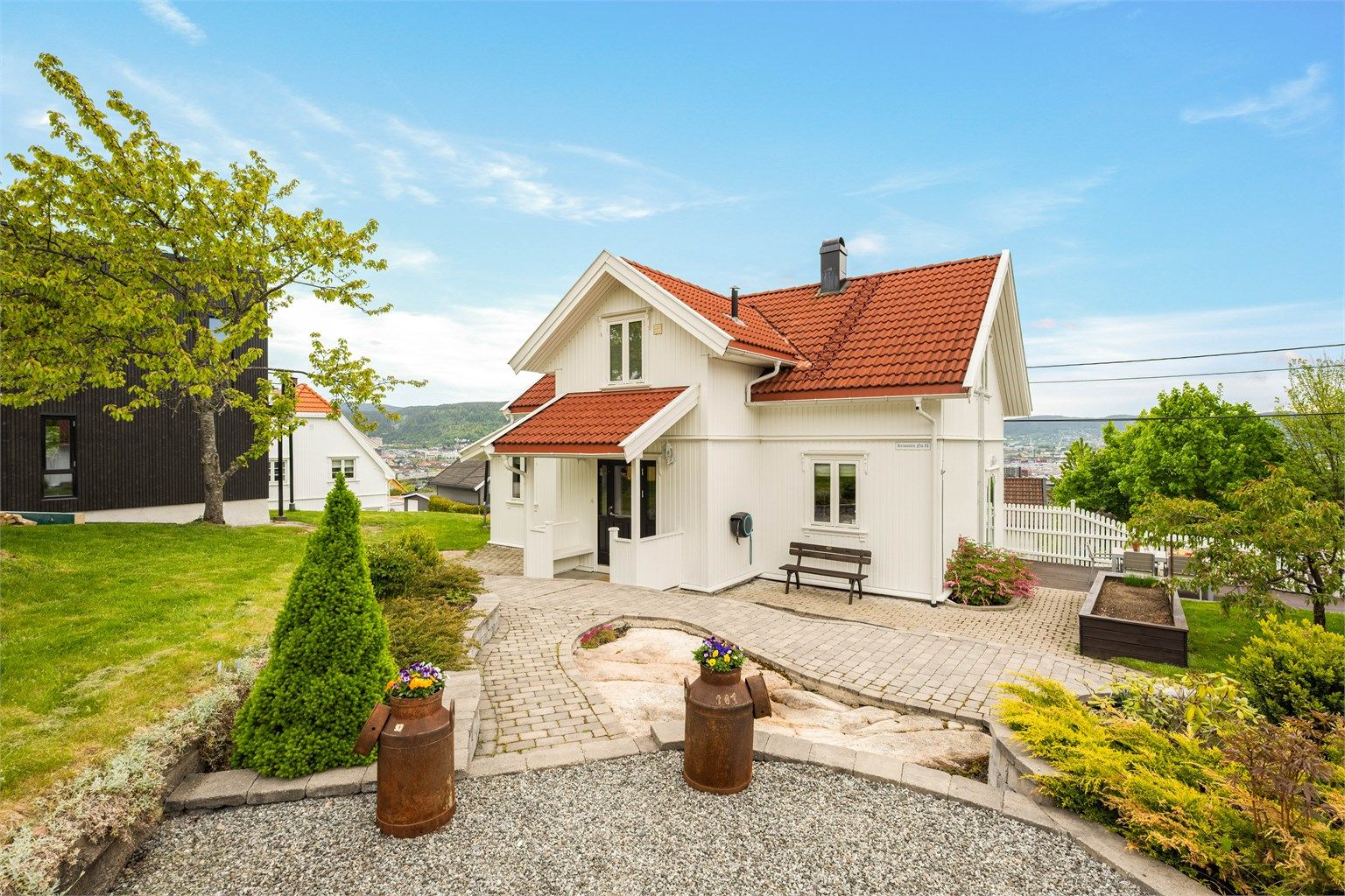 Eiendommen har generelt gode solforhold, ifølge selger.