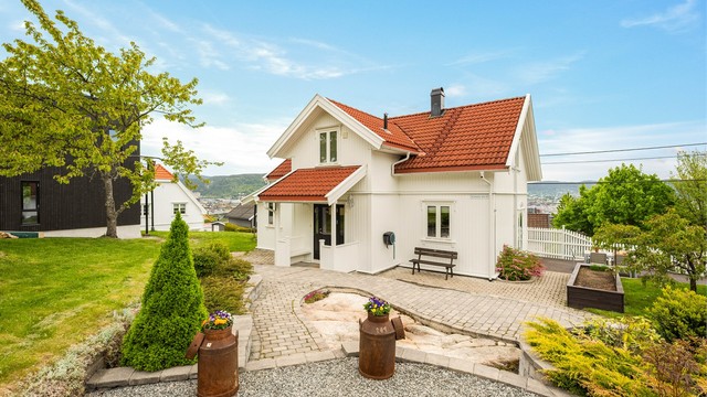 Eiendommen har generelt gode solforhold, ifølge selger.
