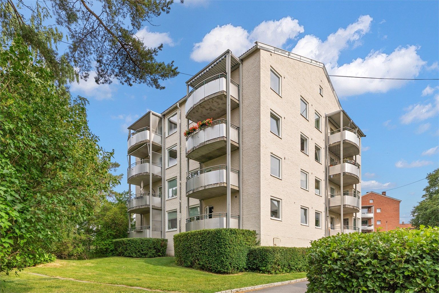 Sentral beliggenhet med kort vei til alt området har å by på.