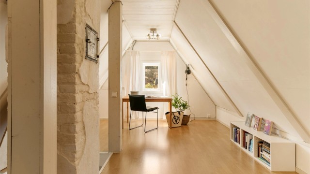 - Loftstue -