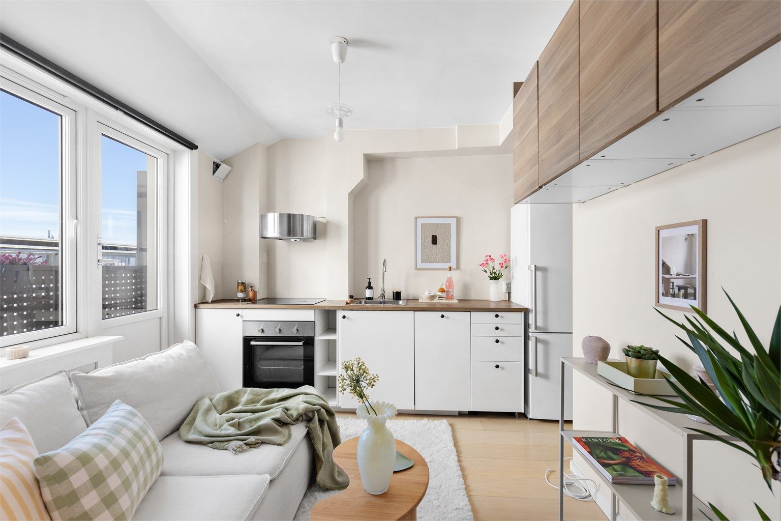 Robin Lauritzen v/ Krogsveen Eiendomsmegling har gleden av å presentere Stavangergata 46A!