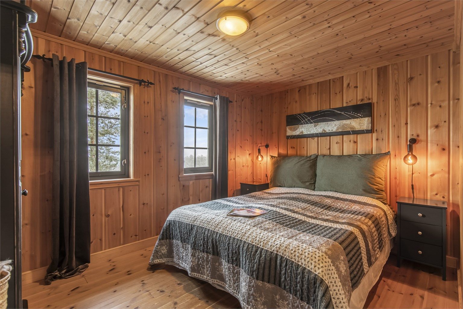 Hovedsoverom i hovedetasjen er svalt og romslig