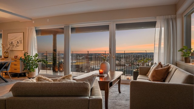 Velkommen til Kompaniveien 6. Leiligheten presenteres av Amir Pedersen-Paydar i Krogsveen. Fotograf; Kristoffer Kristiansen.