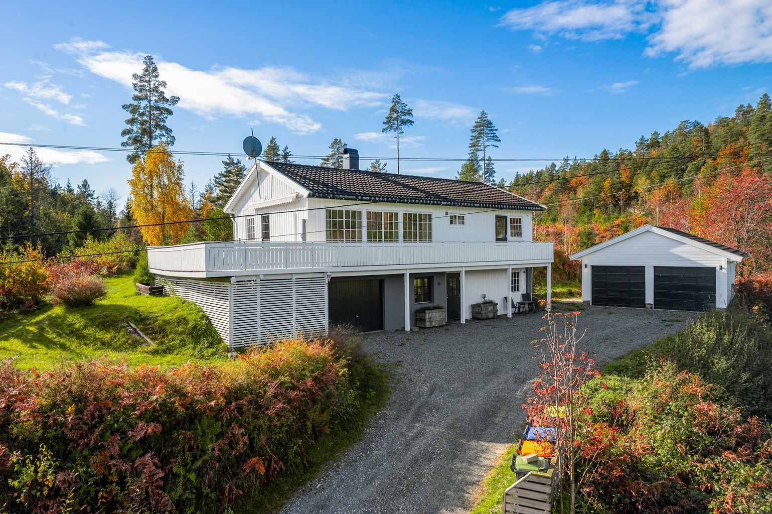 Enebolig på solrik tomt i landlige omgivelser