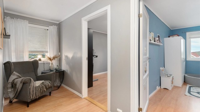 Huset har til sammen fire soverom – alle av god størrelse.