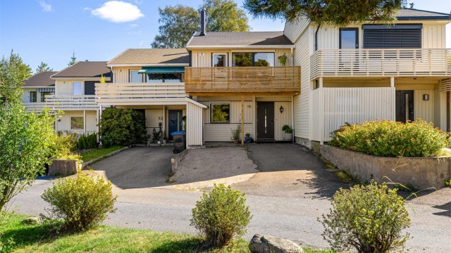 Rødåsen 55 presenteres av Raymond Bøhn i Krogsveen.