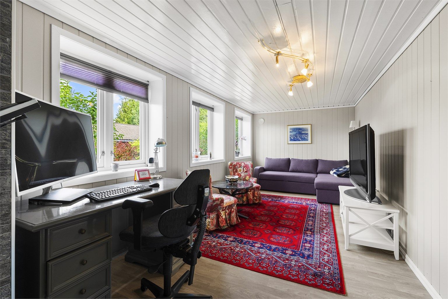 Soverom 3 / kjellerstue. Deler av dette rommet er bodrom som ikke er omsøkt og godkjent hos kommunen.