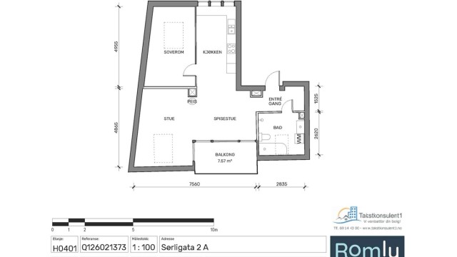 Leiligheten har en arealeffektiv og gjennomtenkt planløsning med en sosial sone og adskilt soverom.