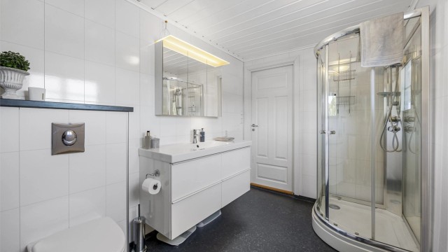 Badet i 1. etasje ble også renovert i 2014.